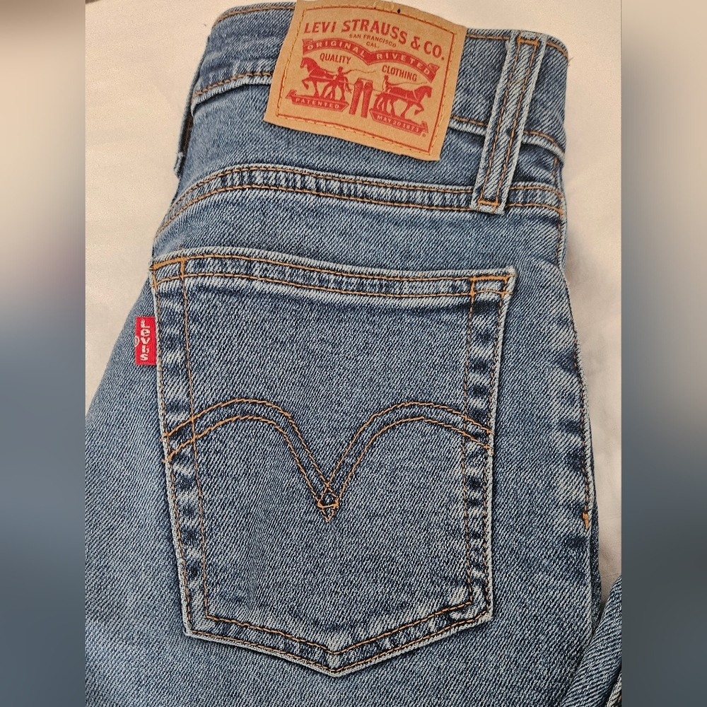 Levi's Wedgie Straight W24 L26 - Picture 2 of 6